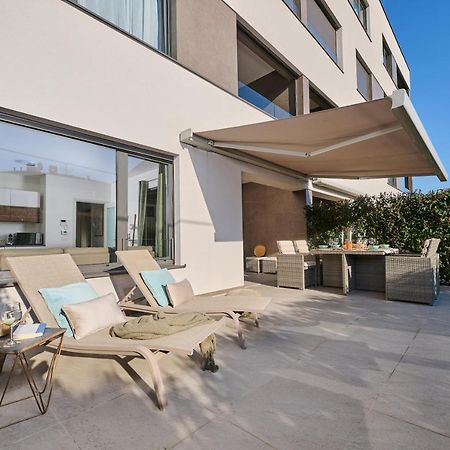 Brand New 1 Bedroom Apartment With Backyard Near The Beach! Poreč Buitenkant foto